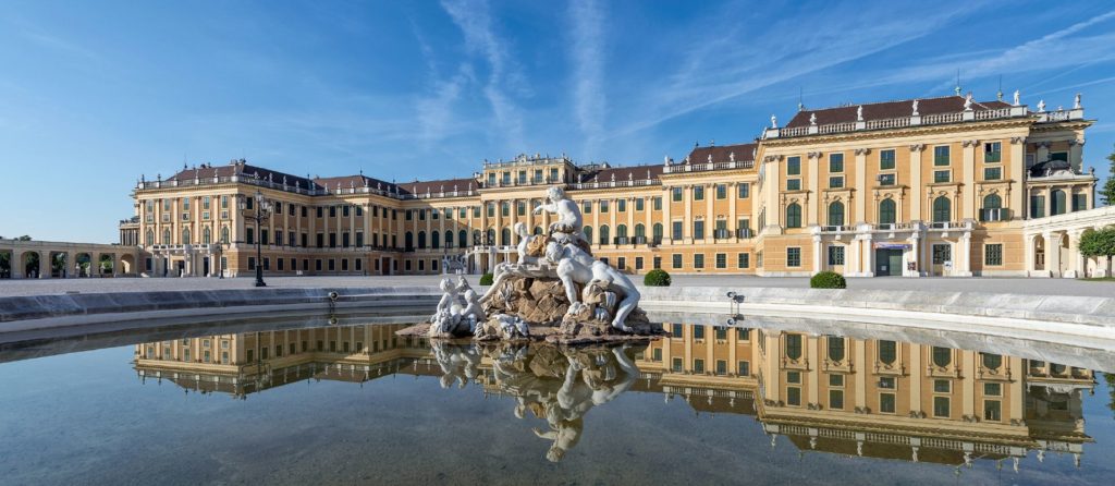 Palacio Schoenbrunn Viena.jpg