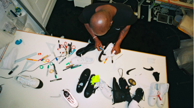 Lo que dejó la semana de la moda en París para ellos: Virgil Abloh se  impuso y marca tendencia – Revista Para Ti