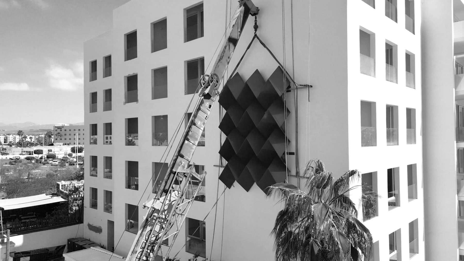 David Troice: Plegados, geometrías y destellos