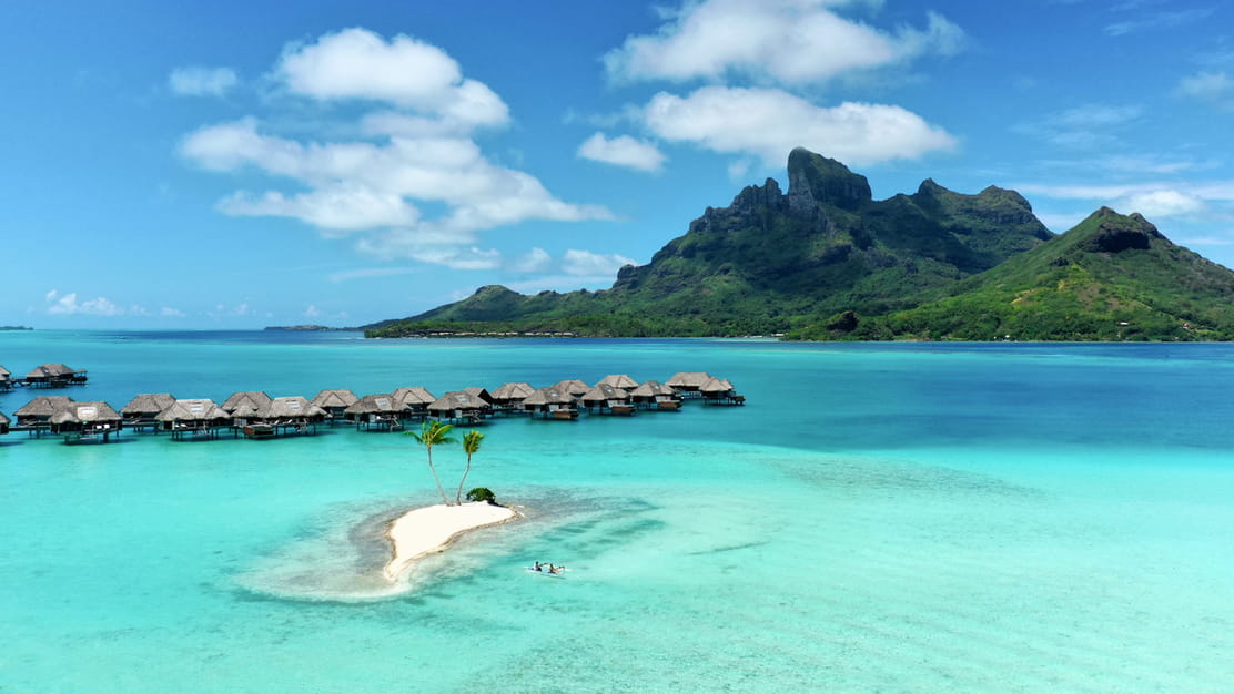 Four Seasons Resort Bora Bora: Entre arrecifes, cielos y cultura
