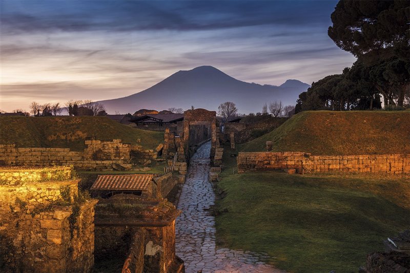 Viajar en la antigüedad: el turismo antes de las aplicaciones de viajes